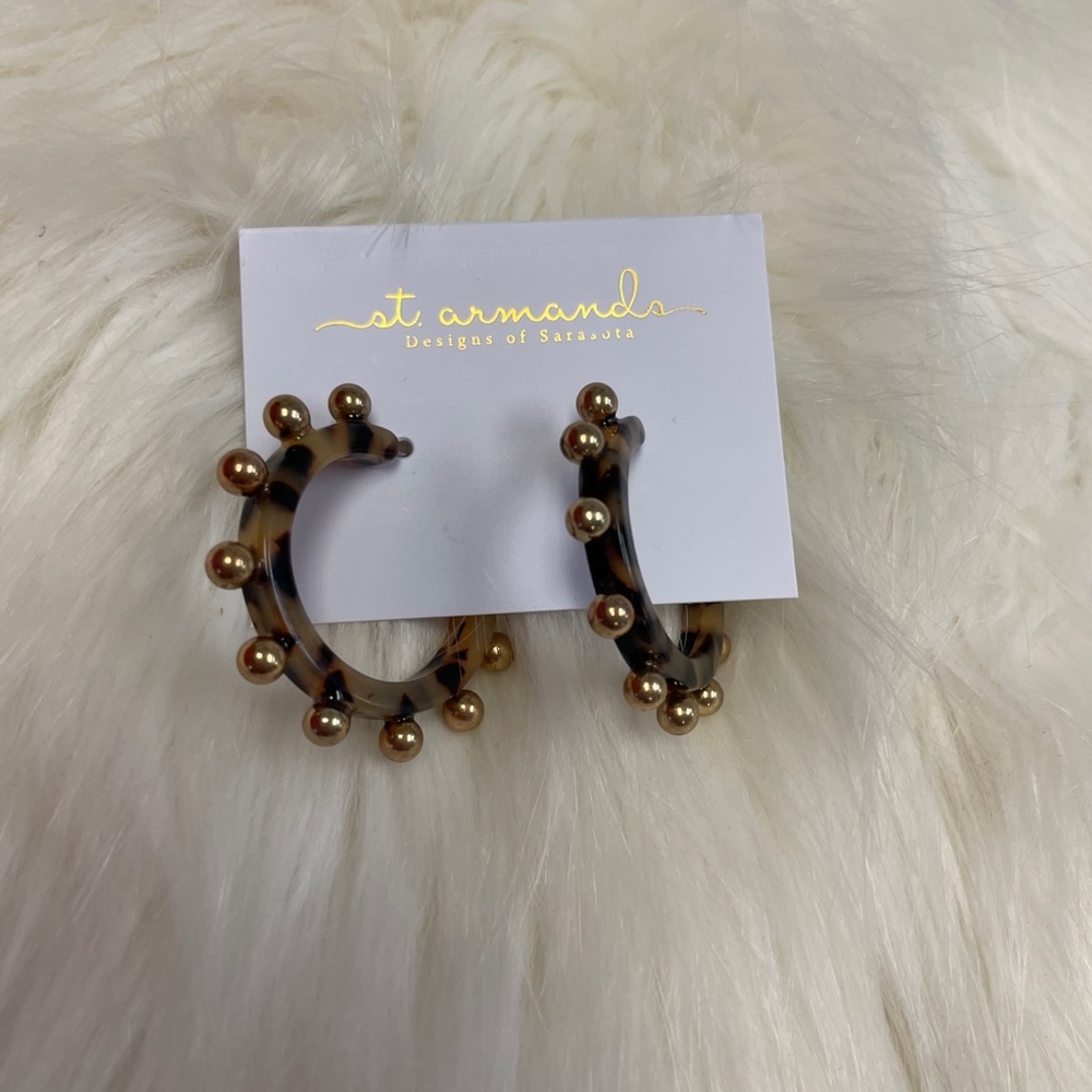 Tortoise brown hoops with gold pearls - new with tags!​